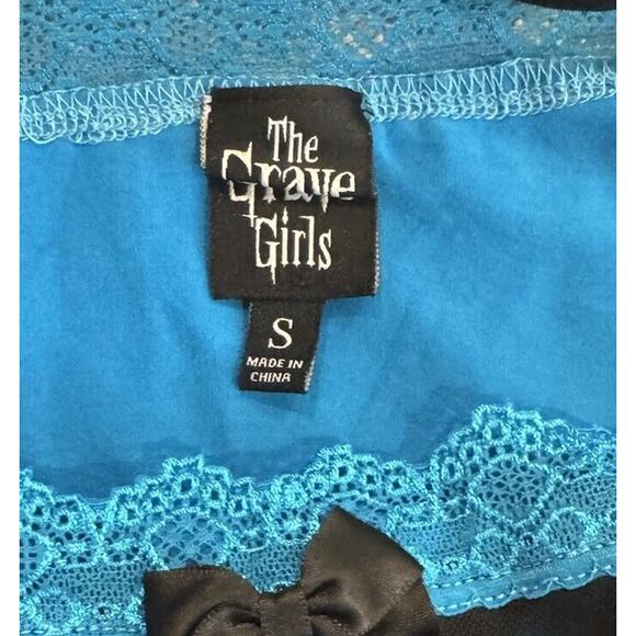 The Grave Girls Black and Blue Lace Tank Top Mesh Size S - Picture 3 of 4